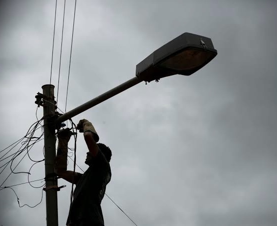 Vários bairros ficam sem energia em Goiânia, na tarde desta quarta, 14
