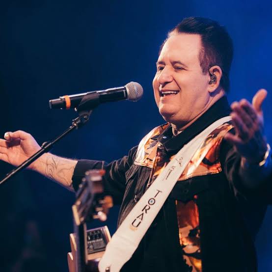 Marrone, da dupla “Bruno e Marrone” passa por cirurgia de urgência em Goiânia; cantor trata…