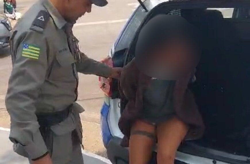 Mulher mata namorado dentro distribuidora de bebidas e é presa, em Goiânia 