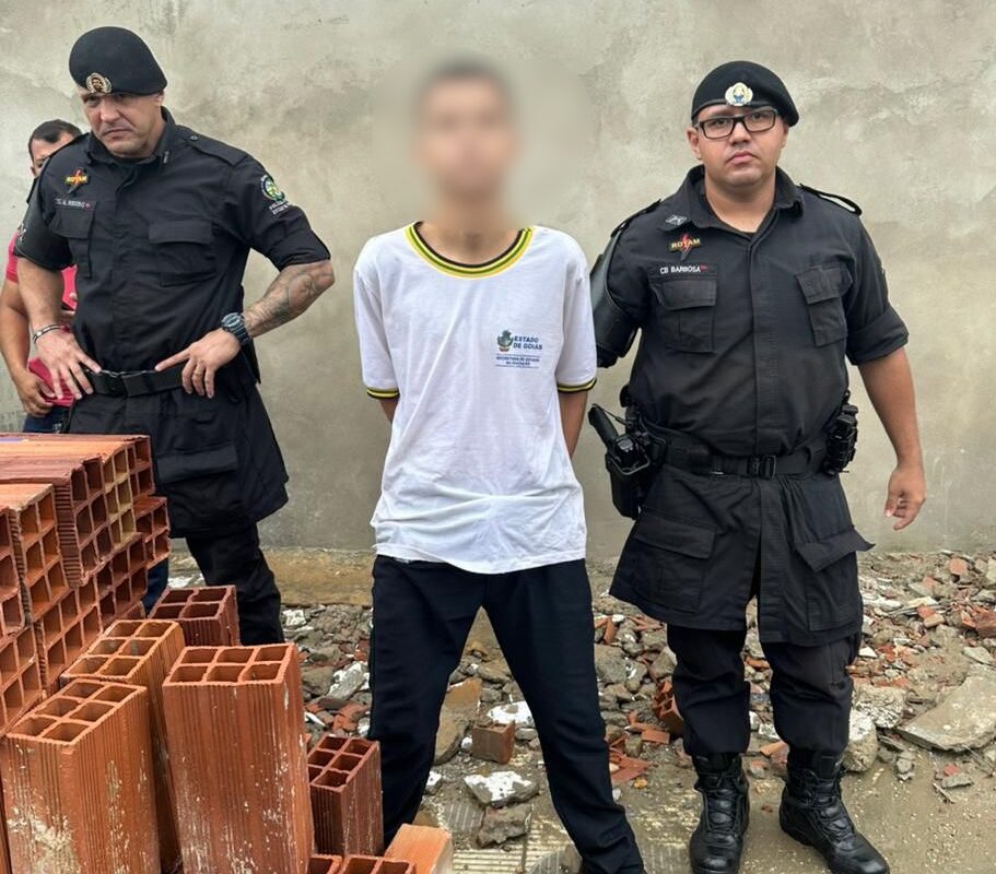 Adolescente de 16 anos é detido suspeito de matar empresário em galeria 