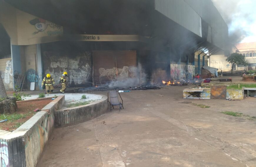 Incêndio em Ginásio de Campinas começou em briga entre moradores de rua