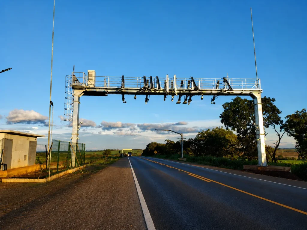 Pedágio eletrônico nas BRs 060 e 452 começa a funcionar em Goiás